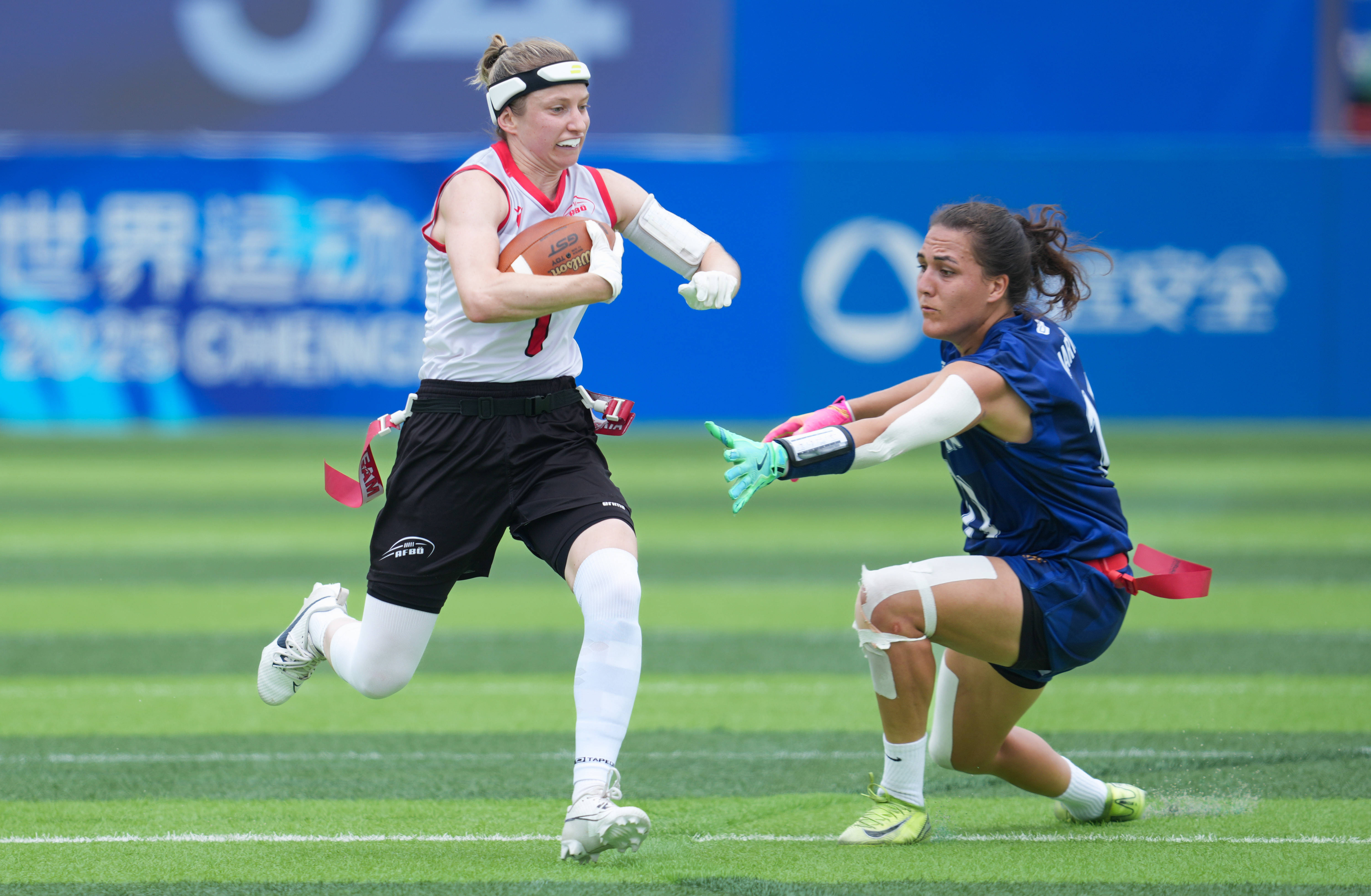 包含奥地利乒乓球队碾压英国乒乓球队，张继科制霸全场的词条