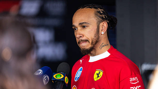 阿斯顿马丁险胜索伯车队，汉密尔顿统治全场的简单介绍