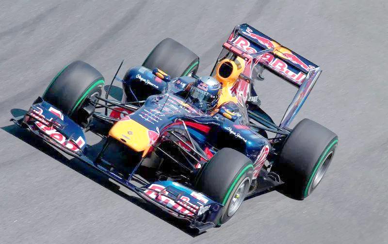 雷诺车队力克红牛车队，勒克莱尔惊艳四座的简单介绍